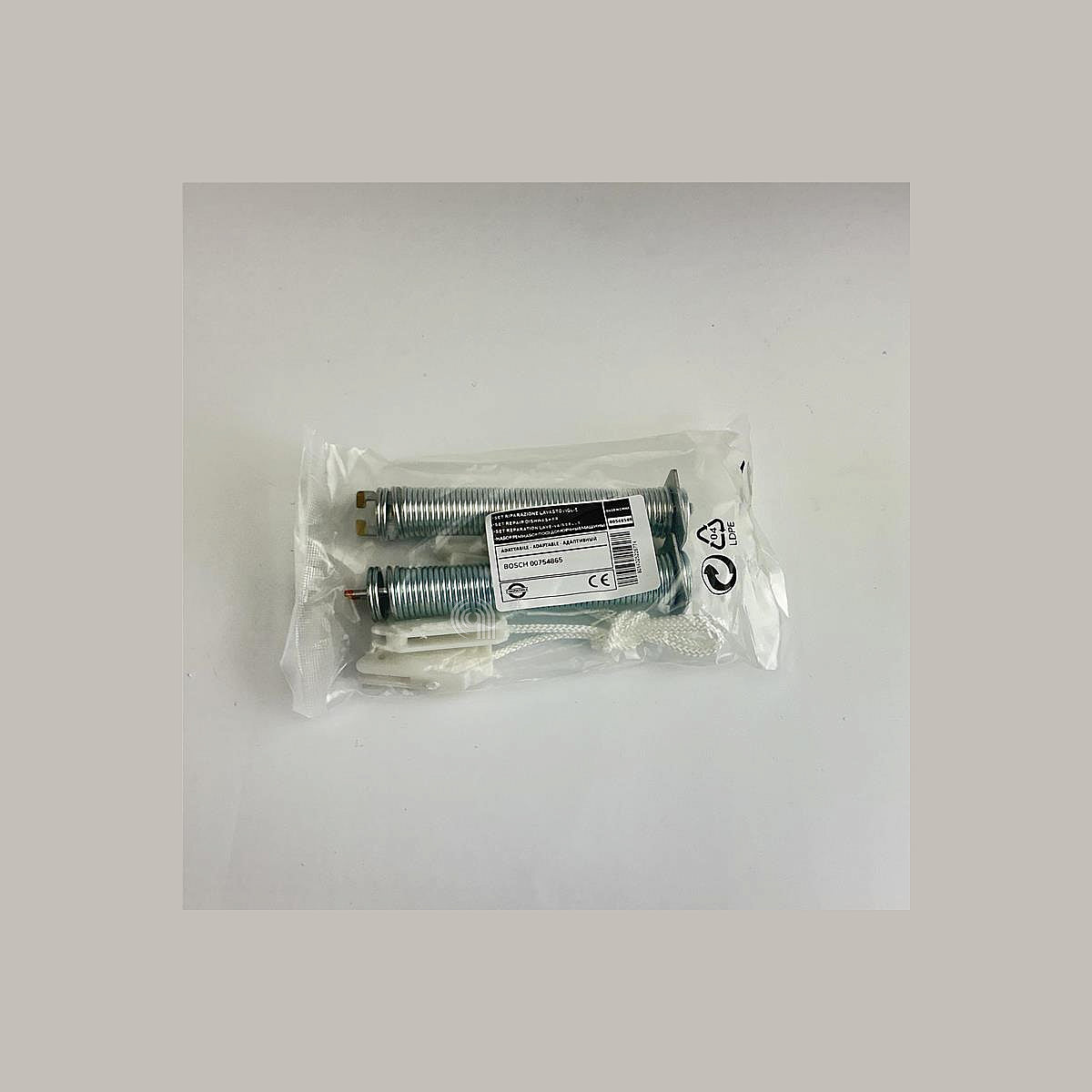 00540589